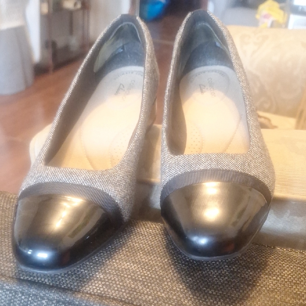 Clarks Women's Gray Fabric Flats with Black Patent Cap Toe